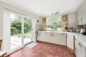 Cambridgeshire, CB1 8RW picture 4