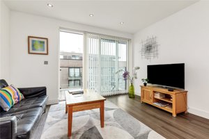 Cambridgeshire, CB1 2FG picture 3