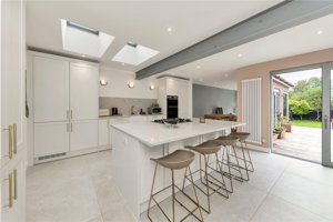 Cambridgeshire, CB1 3RL picture 1