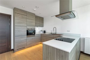 Cambridgeshire, CB1 2GE picture 3