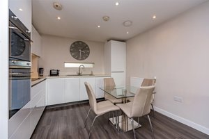 Cambridge, CB2 9BB picture 3