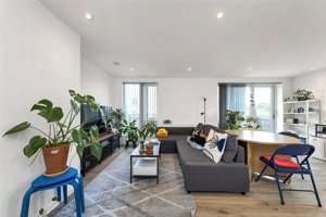 Cambridgeshire, CB2 8RA picture 3