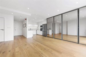 Cambridgeshire, CB2 8BT picture 4