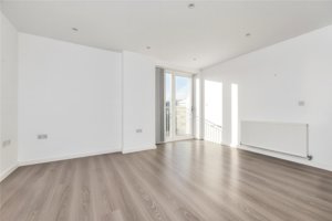 Cambridge, CB2 8RA picture 2