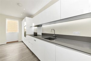 Cambridge, Cambridgeshire, CB2 9DJ picture 3