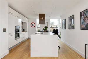 Cambridge, CB2 8EN picture 5