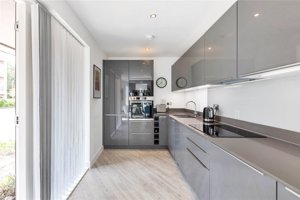 Cambridgeshire, CB2 0AR picture 6