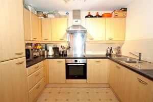 Cambridge, CB2 1LB picture 2