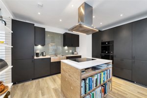 Cambridge, Cambridgeshire, CB2 9DW picture 2