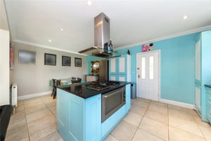 Cambridge, CB2 9HD picture 4