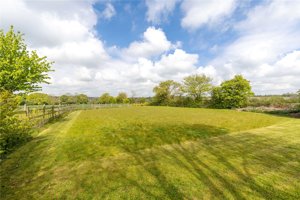 Cambridgeshire, CB21 4TL picture 2