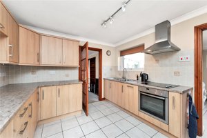 Cambridge, Cambridgeshire, CB21 5BN picture 3