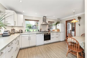 Cambridge, Cambridgeshire, CB23 7PL picture 6