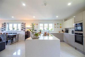 Cambridge, CB23 1HE picture 4