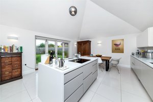 Cambridge, CB23 1HE picture 5