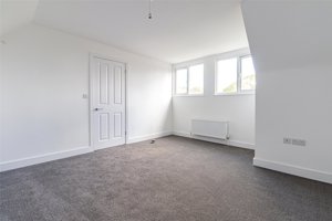 Cambridge, CB23 2RE picture 5