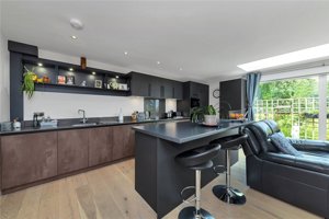 Cambridge, Cambridgeshire, CB23 8BD picture 4