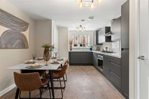 Cambridge, Cambridgeshire, CB24 1EX picture 2