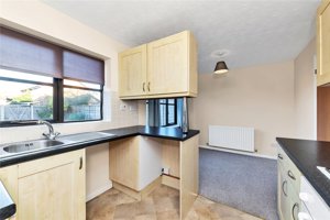 Cambridge, Cambridgeshire, CB24 6ZD picture 5