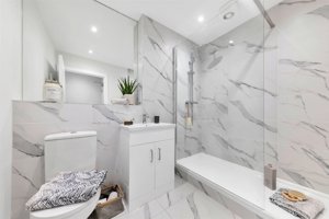 Cambridge, Cambridgeshire, CB25 9JS picture 4