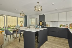 Waterbeach, Cambridgeshire, CB25 9QN picture 1