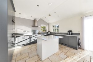 Cambridge, CB25 9AD picture 5