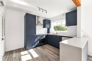 Cambridge, CB3 0PH picture 5