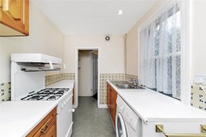 Cambridgeshire, CB3 9EA picture 5