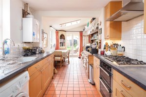 Cambridge, CB3 9EA picture 5