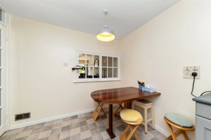 Cambridge, CB3 9LE picture 6