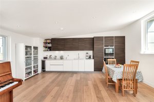 Cambridgeshire, CB3 1AX picture 2