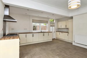 Cambridgeshire, CB4 1LD picture 6