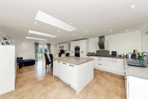 Ely, CB6 3SJ picture 4