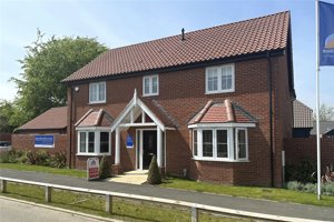 Norfolk, NR13 4RT picture 2