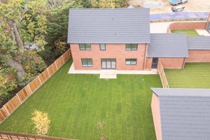 Poringland, Norfolk, NR14 7XG picture 2