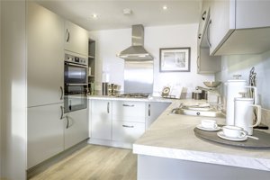 Holt, NR25 6EW picture 2