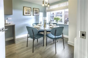 Holt, NR25 6EW picture 3