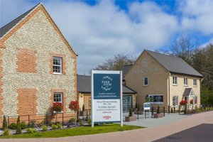 Holt, NR25 6EW picture 5