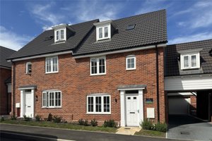 Suffolk, NR34 9YU picture 1