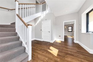 Royston, Cambridgeshire, SG8 0BQ picture 4