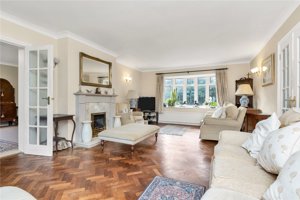 Royston, Cambridgeshire, SG8 6PR picture 2