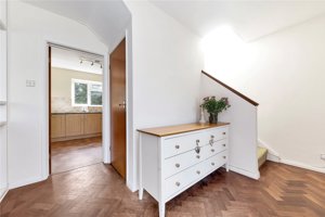 Royston, Cambridgeshire, SG8 6PR picture 5