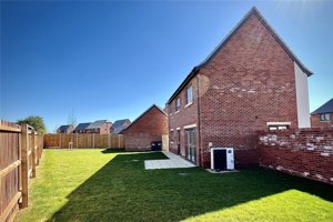 Royston, Hertfordshire, SG8 5JW picture 4