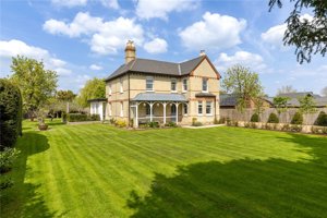 Royston, SG8 6NX picture 1