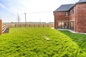 Cambridgeshire, SG8 5HT picture 4