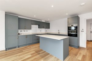 Royston, Cambridgeshire, SG8 0JE picture 3