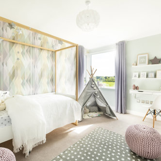 The Avenue - 4 bed show home - Bed  2