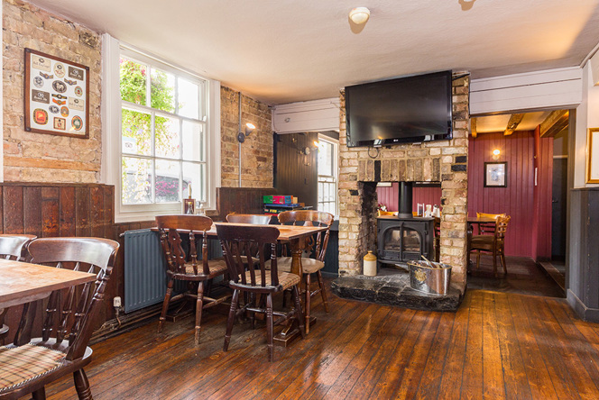 cw - the red bull-007