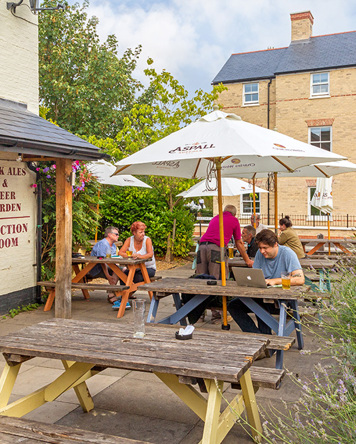 cw - the red bull-026